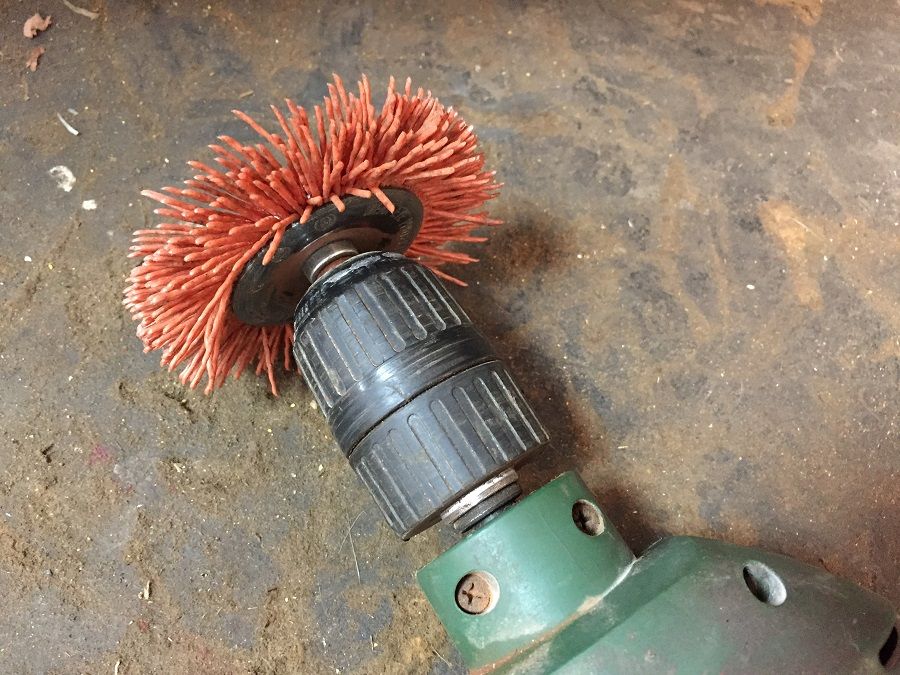 Cepillo de nylon naranja para decapar